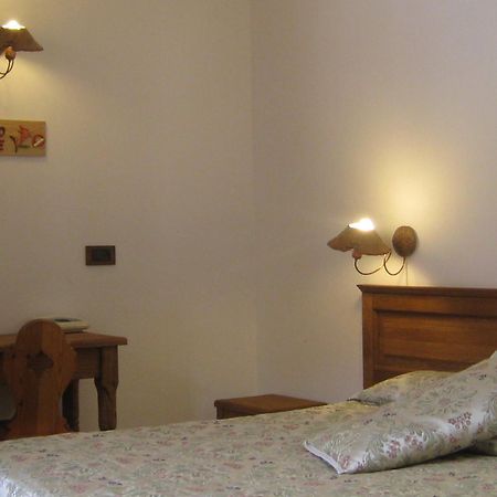 Hotel Villa Plinia Pragelato Buitenkant foto