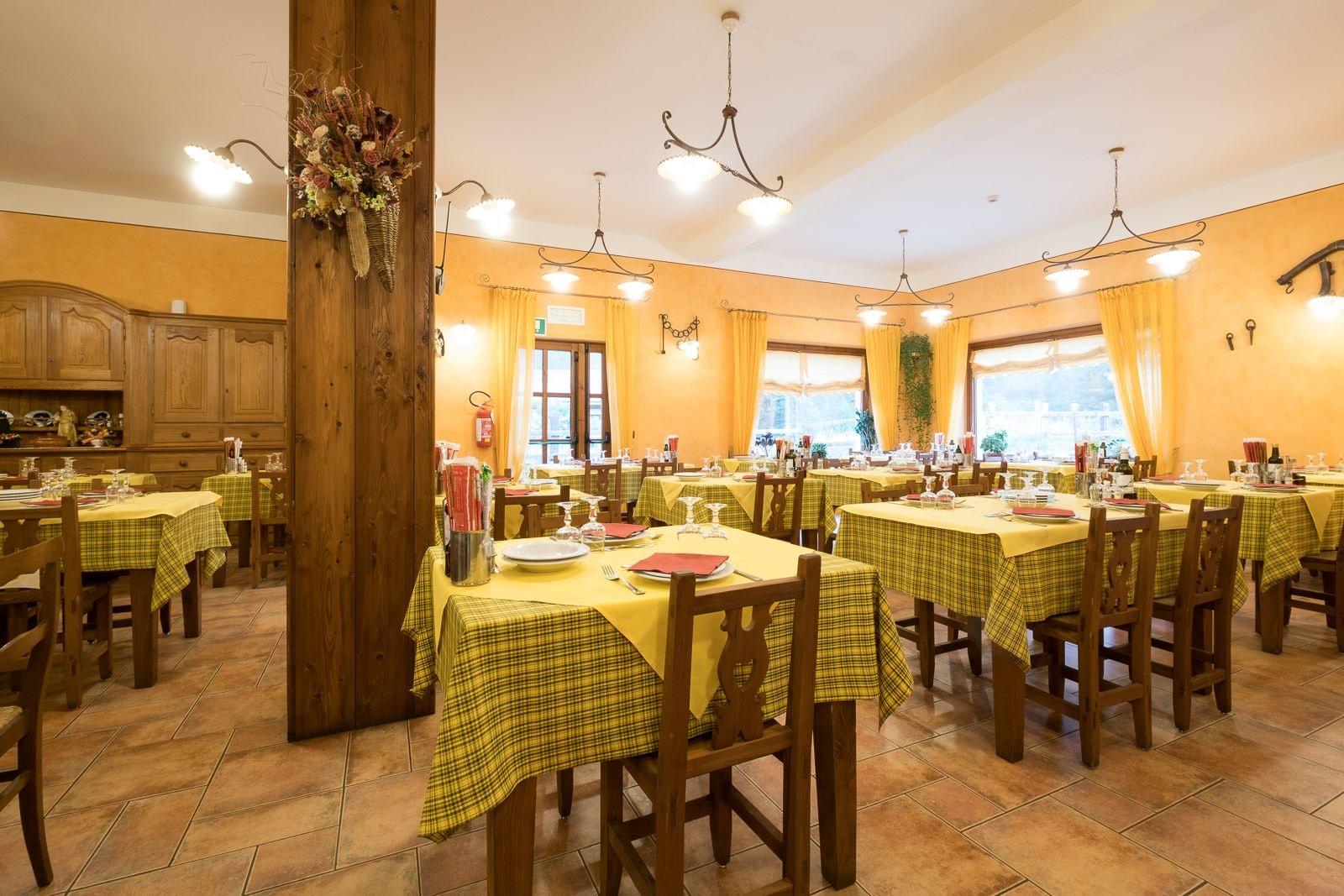 Hotel Villa Plinia Pragelato Buitenkant foto