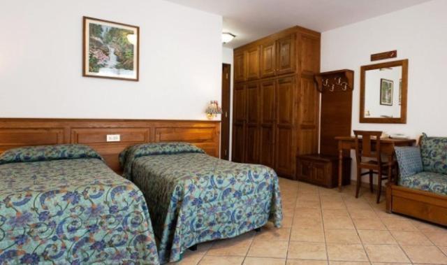 Hotel Villa Plinia Pragelato Buitenkant foto