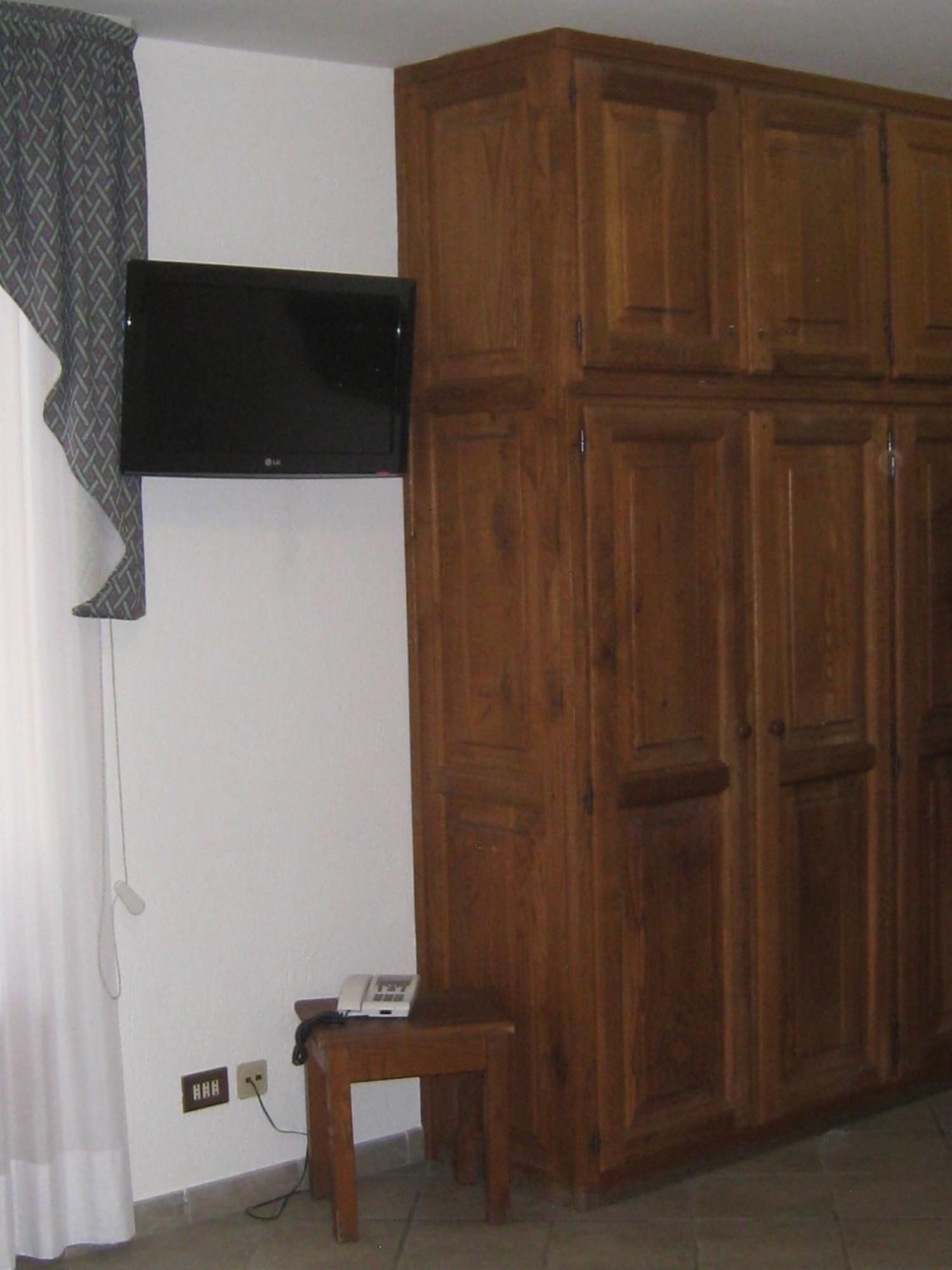 Hotel Villa Plinia Pragelato Buitenkant foto