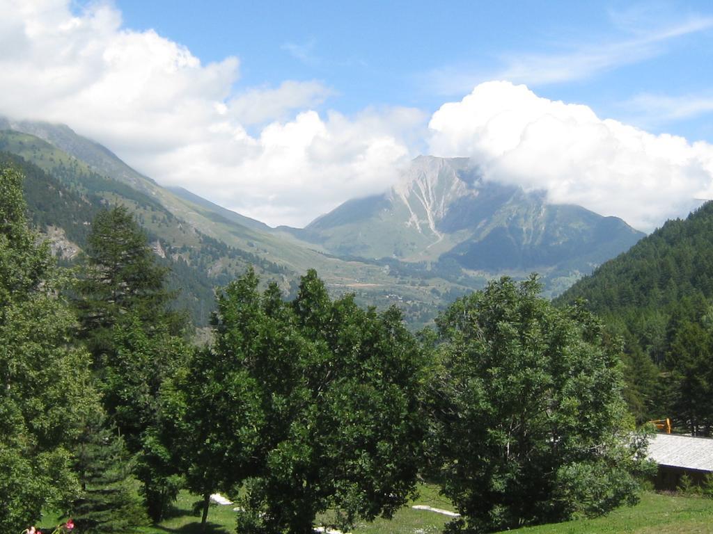 Hotel Villa Plinia Pragelato Buitenkant foto