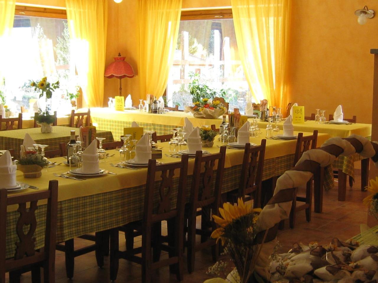 Hotel Villa Plinia Pragelato Buitenkant foto